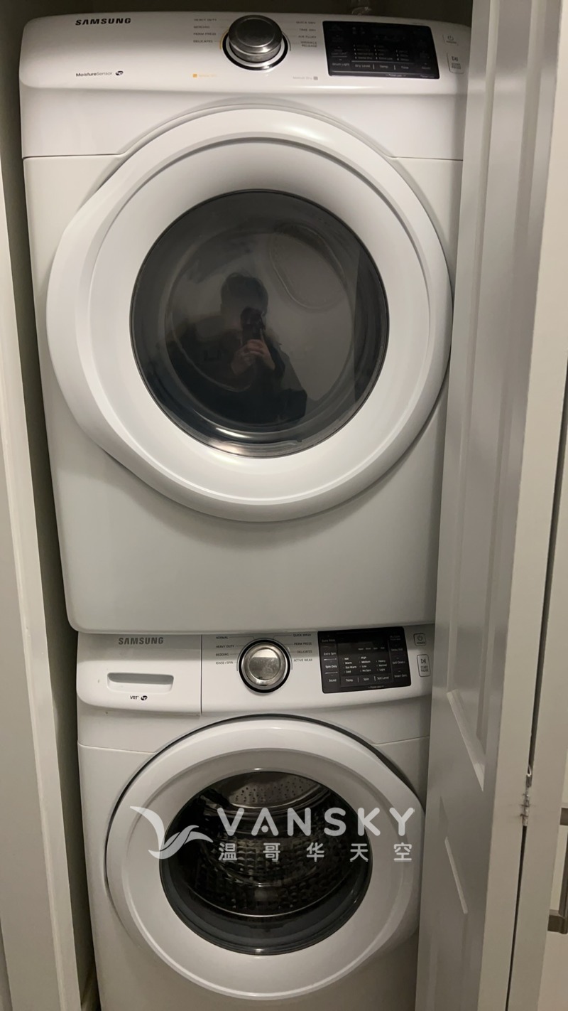 250304202950_Washer and dryer.jpg